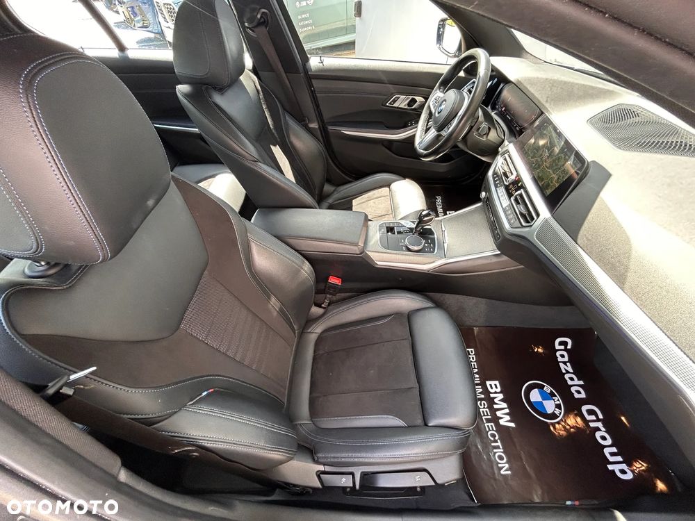 BMW Seria 3 330i xDrive M Sport sport - 19