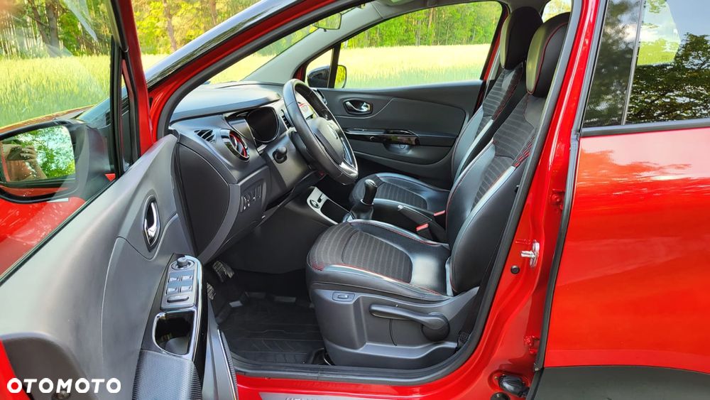 Renault Captur 0.9 Energy TCe Helly Hansen - 30