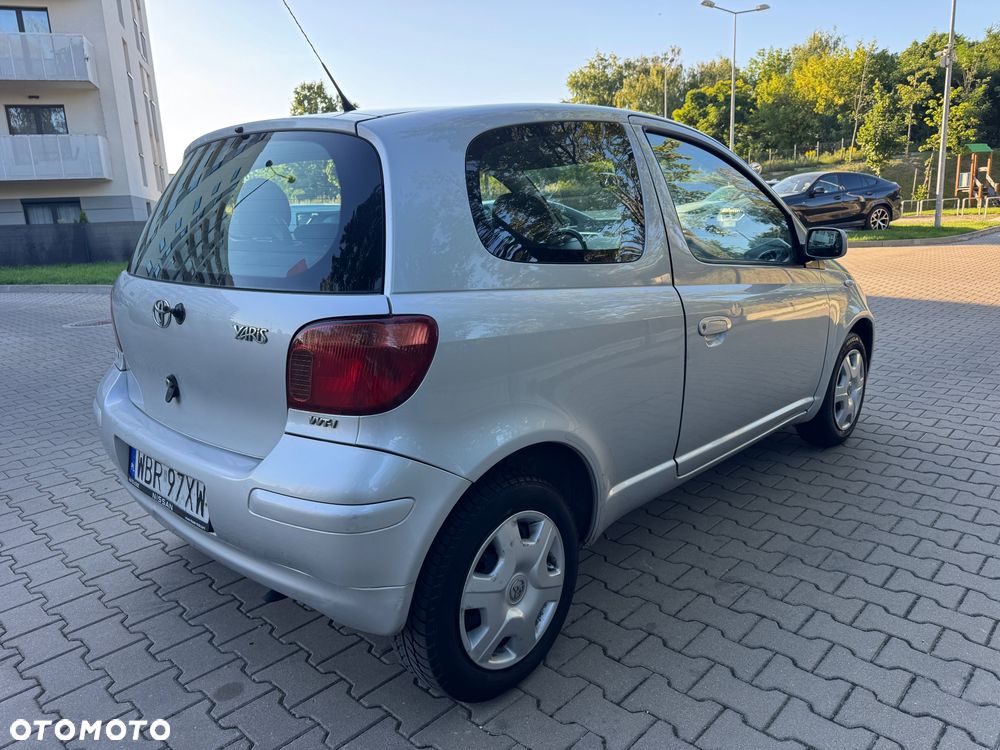 Toyota Yaris 1.3 VVT-i Travel - 4