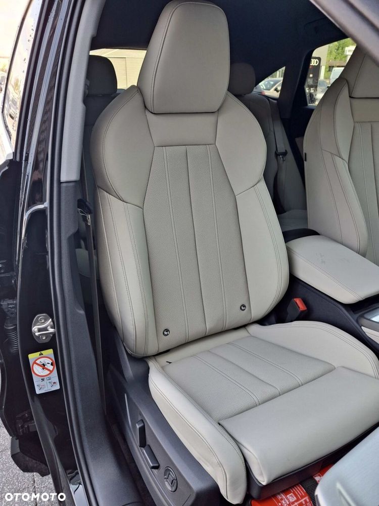 Audi Q5 Sportback - 17