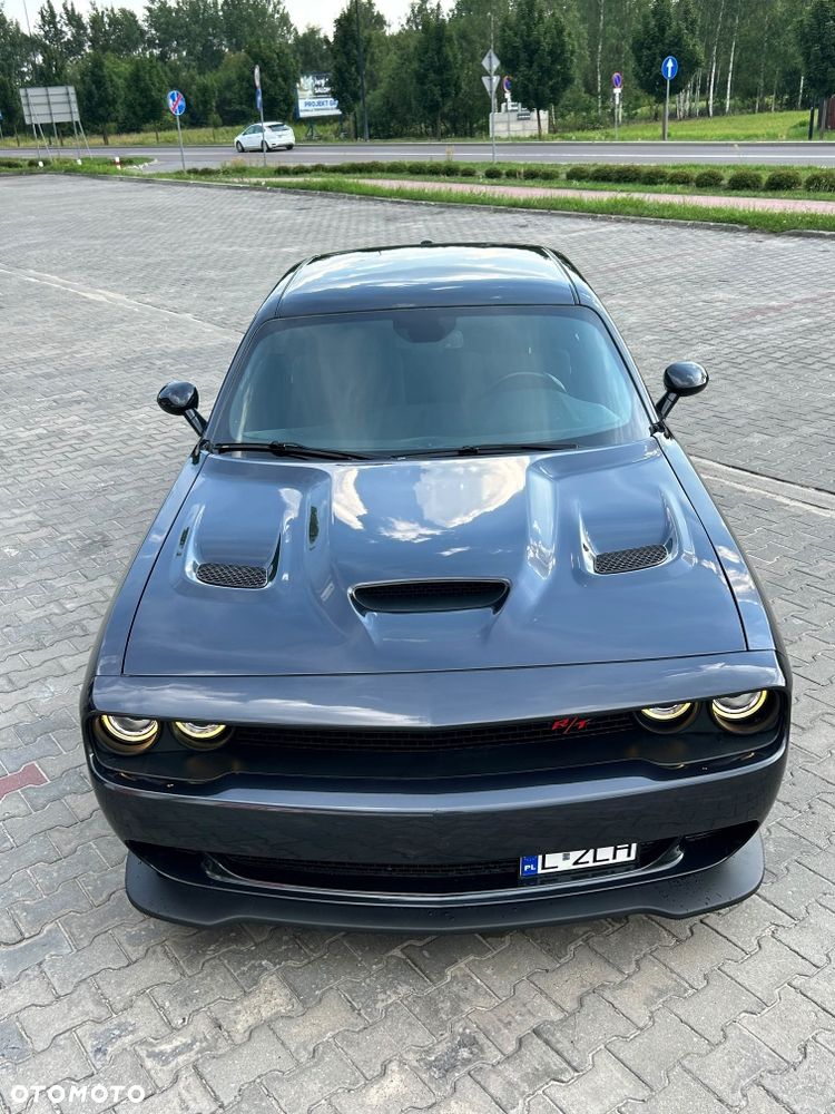 Dodge Challenger - 5