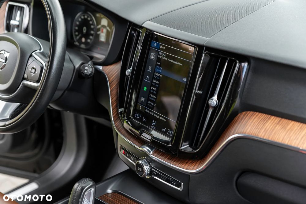 Volvo XC 60 B4 D Ultimate Dark - 26