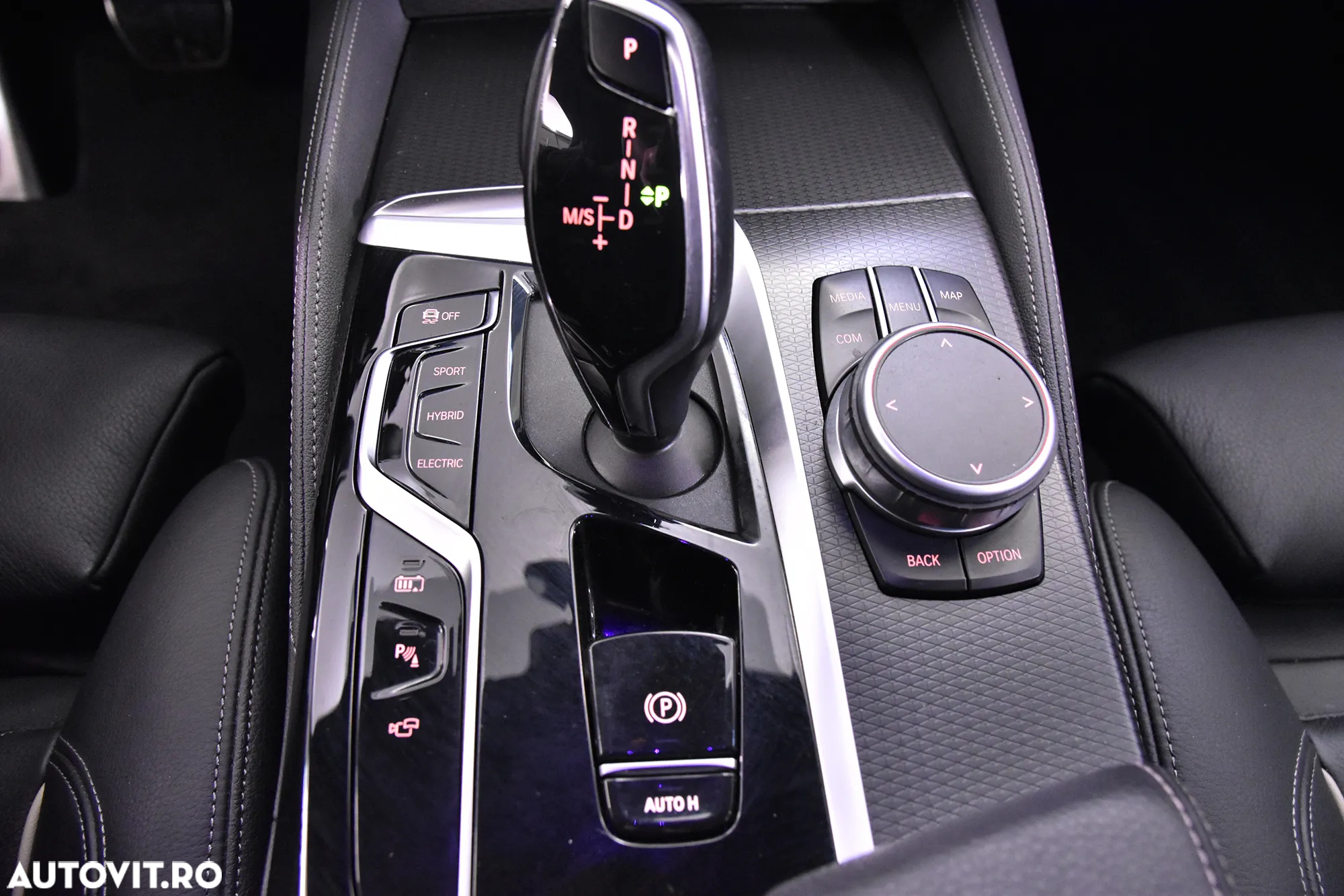 BMW Seria 5 530e xDrive AT PHEV - 17