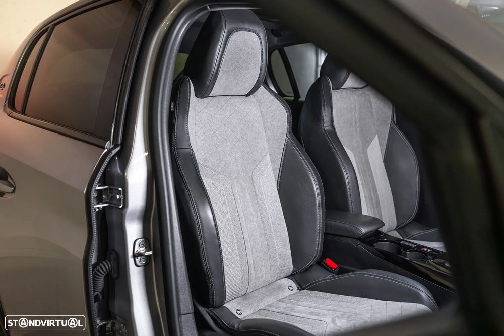 Peugeot e-208 GT Pack - 7