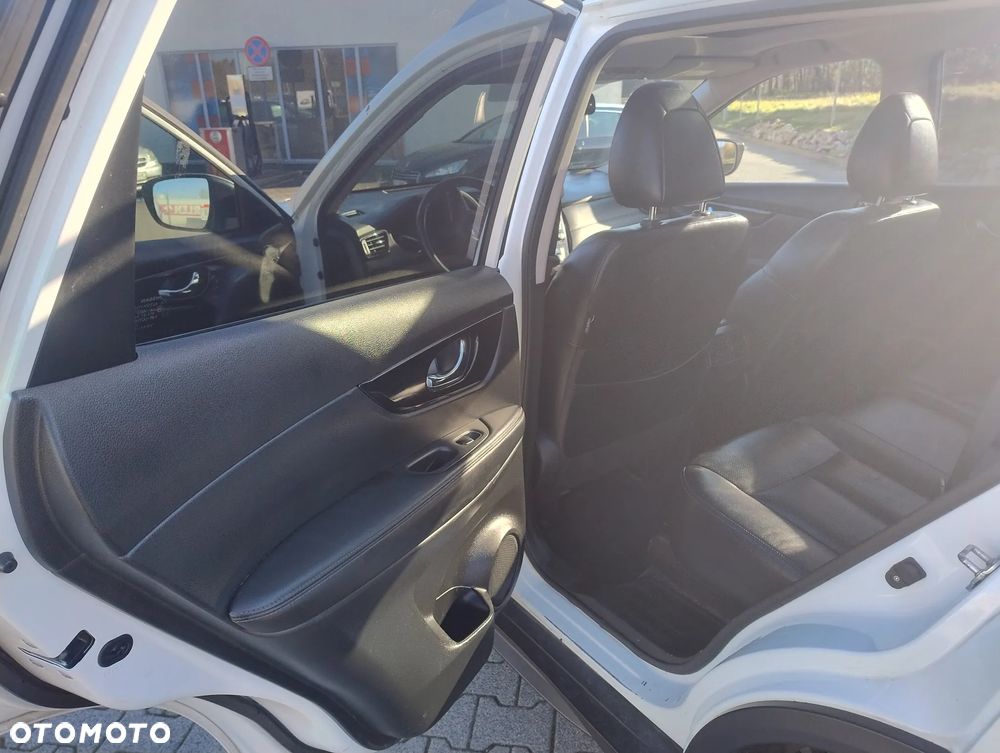 Nissan X-Trail 1.3 DIG-T Tekna 2WD DCT - 23