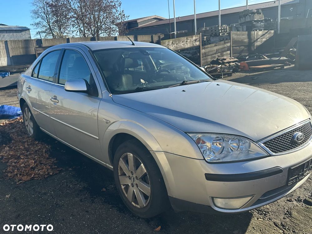 Ford Mondeo 1.8 Ambiente - 1