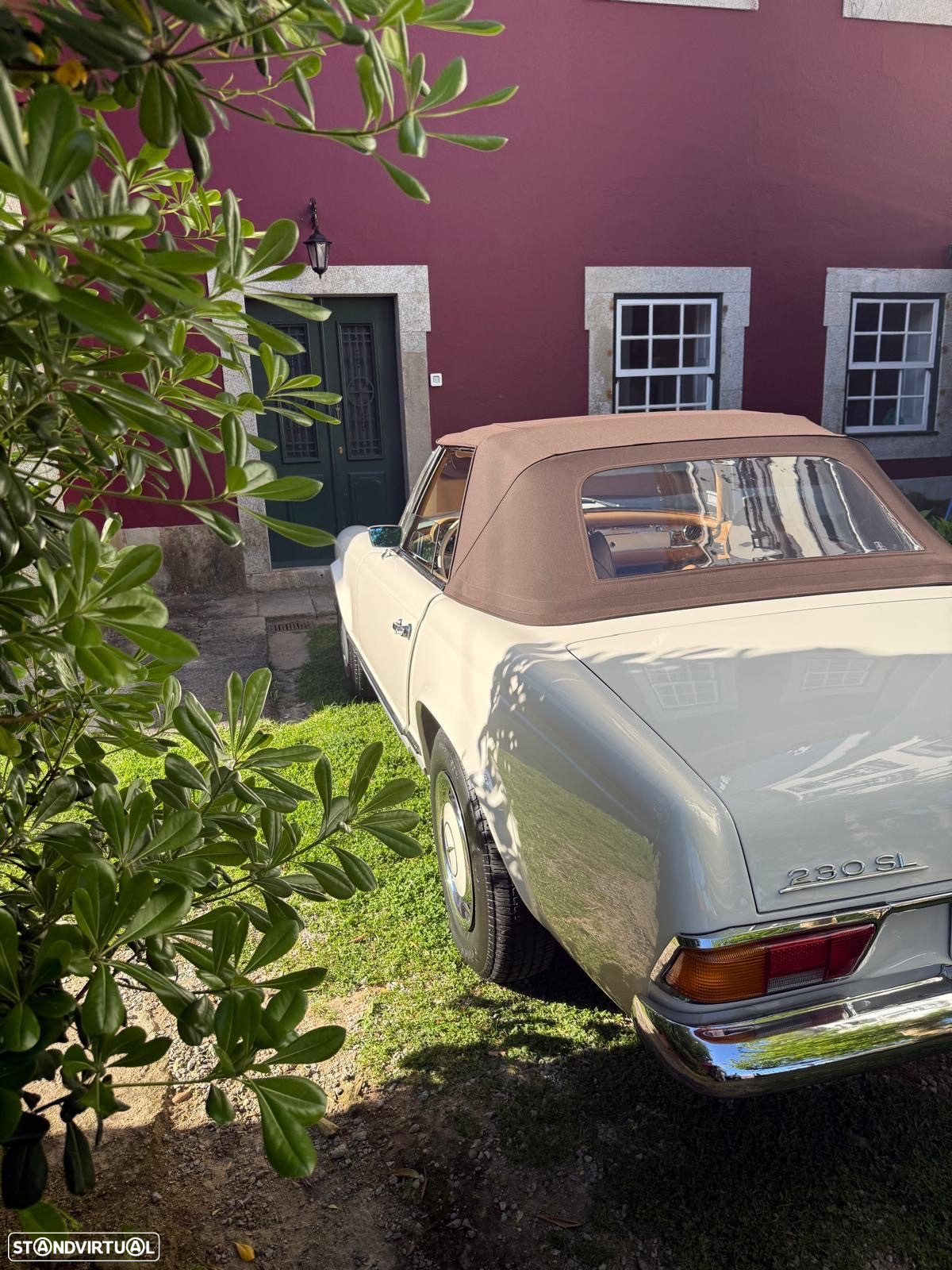 Mercedes-Benz SL 230 - 22