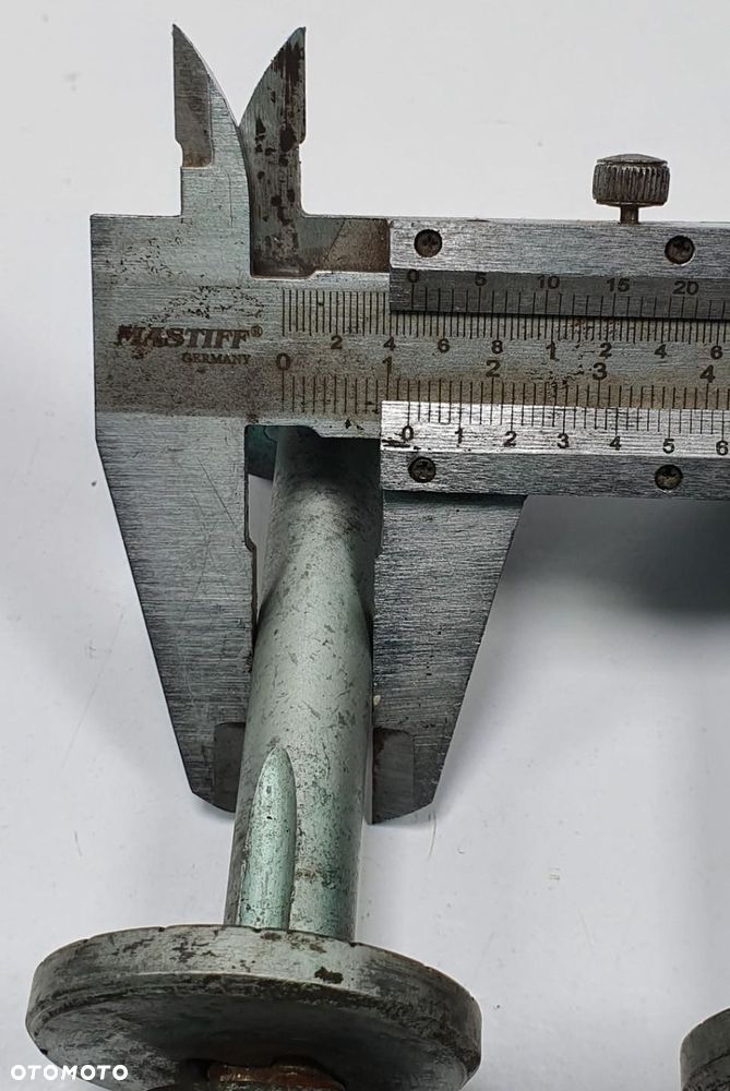 ŚRUBA MIMOŚRODOWA PORSCHE BOXSTER 986 - 4