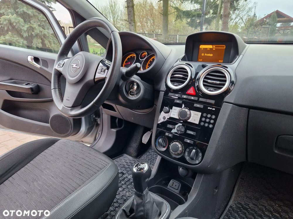 Opel Corsa 1.2 16V Enjoy - 28