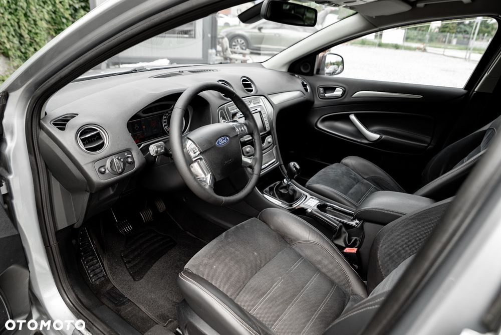 Ford Mondeo 2.0 TDCi Trend - 16