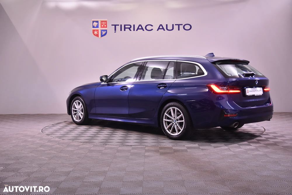 BMW Seria 3 320i Touring Aut. - 3