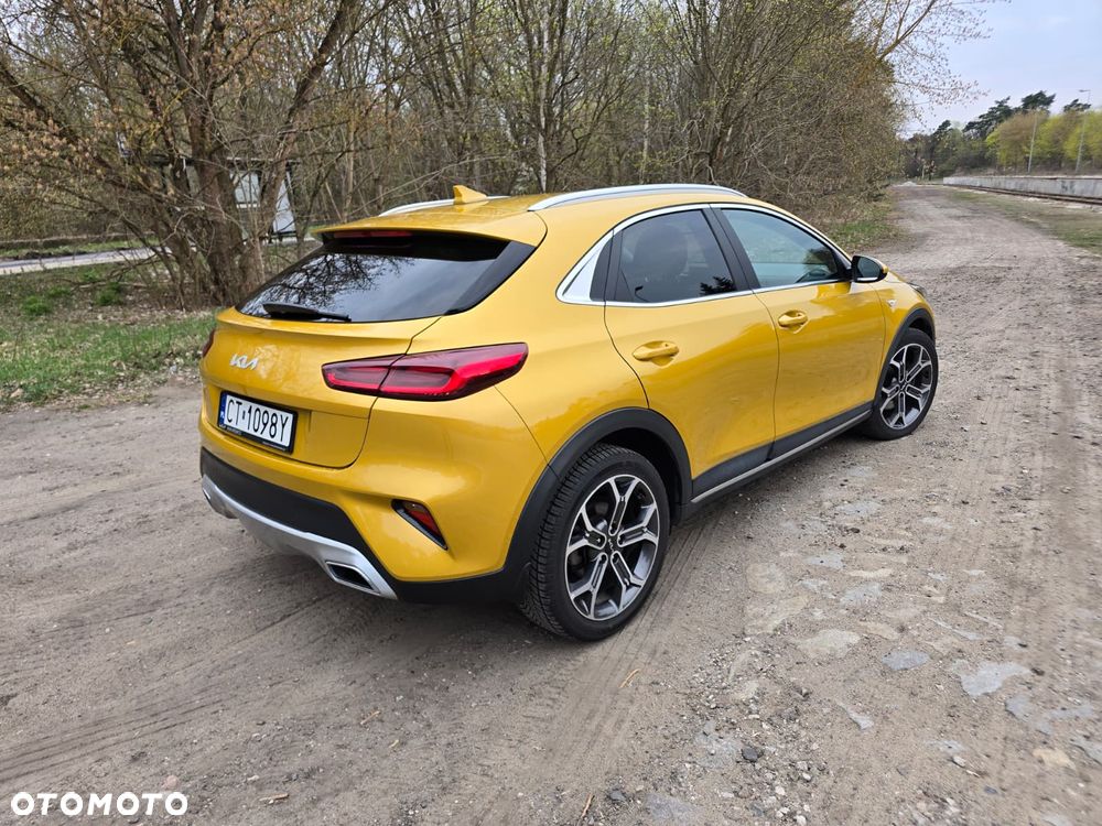 Kia XCeed 1.5 T-GDI M - 2