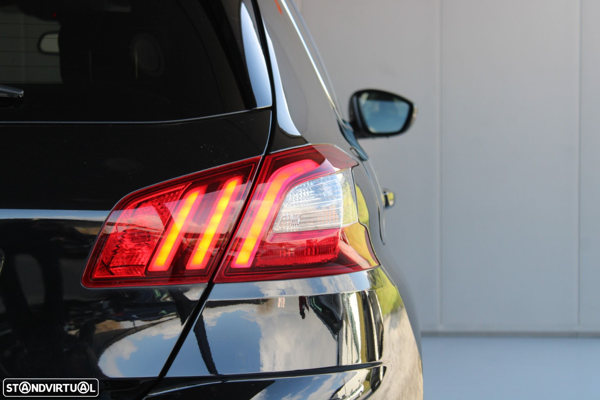 Peugeot 308 1.2 PureTech Allure - 32