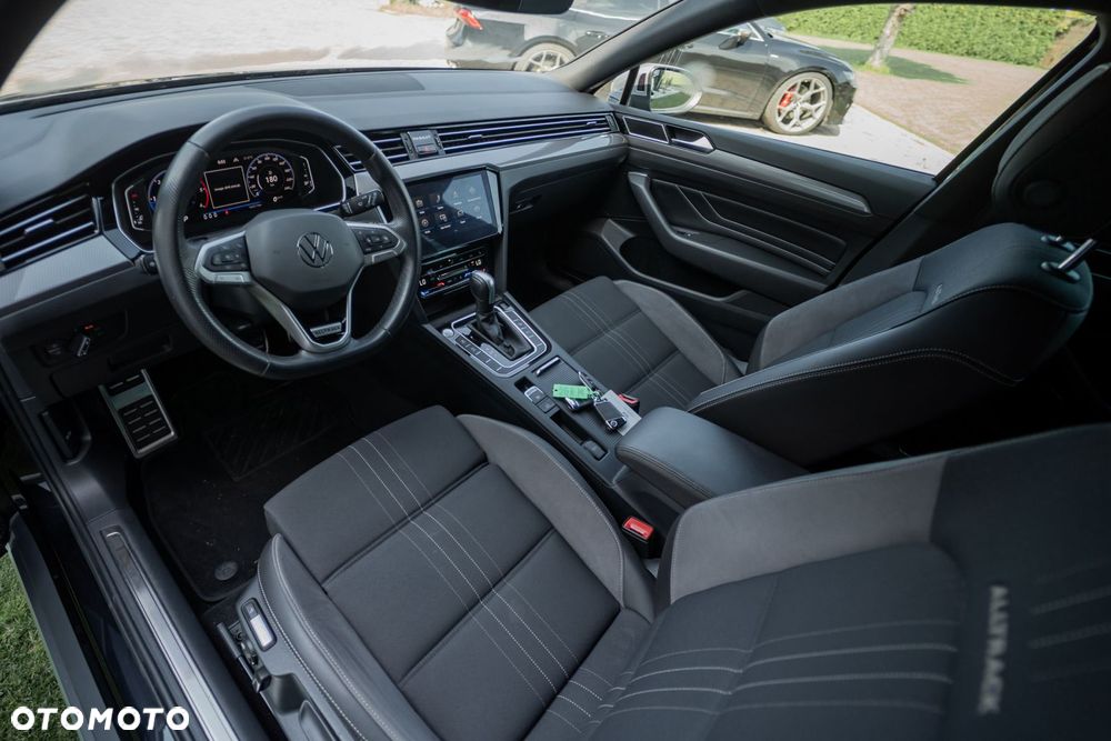 Volkswagen Passat - 24