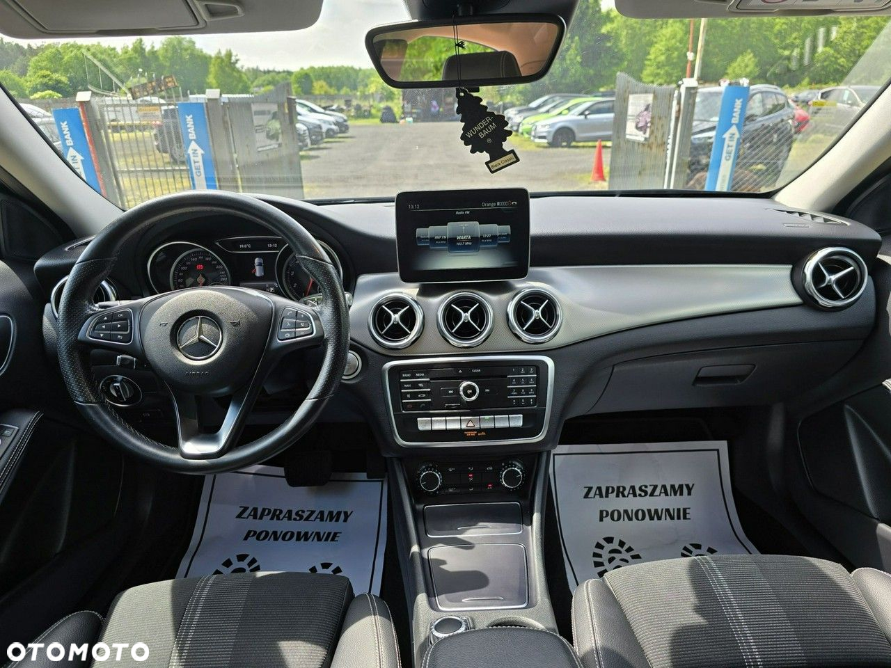 Mercedes-Benz GLA - 20