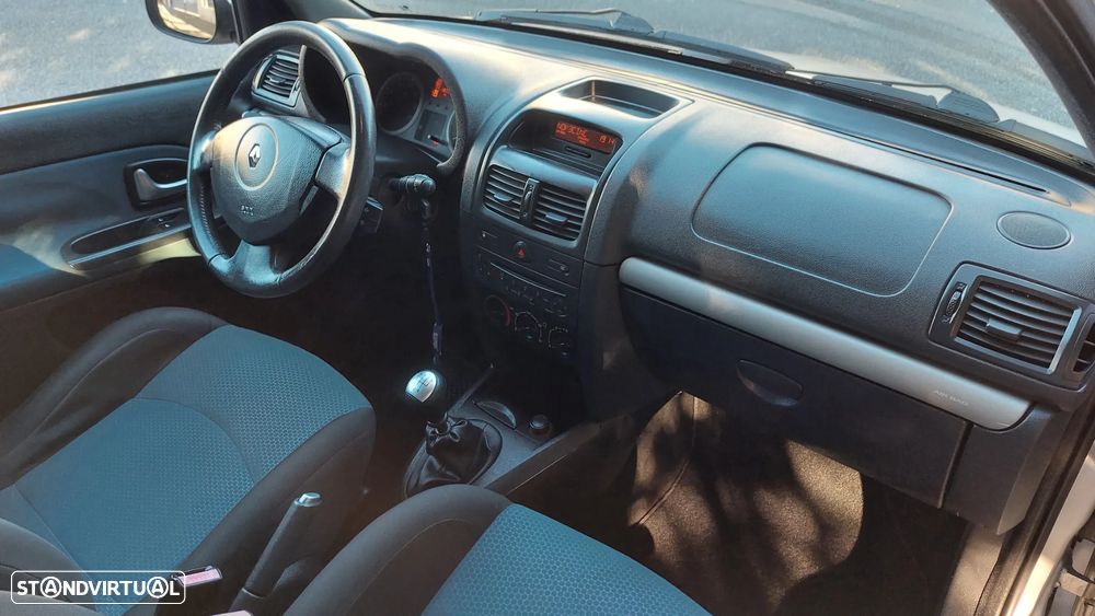 Renault Clio 1.2 SE Storia Confort - 6