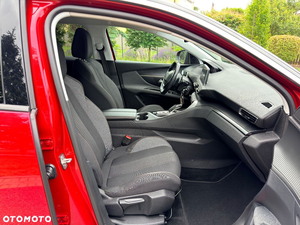Peugeot 3008 PureTech 130 Stop & Start GPF EAT8 Allure Business-Paket - 28