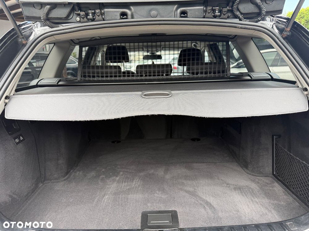BMW Seria 3 318d DPF Edition Lifestyle - 15
