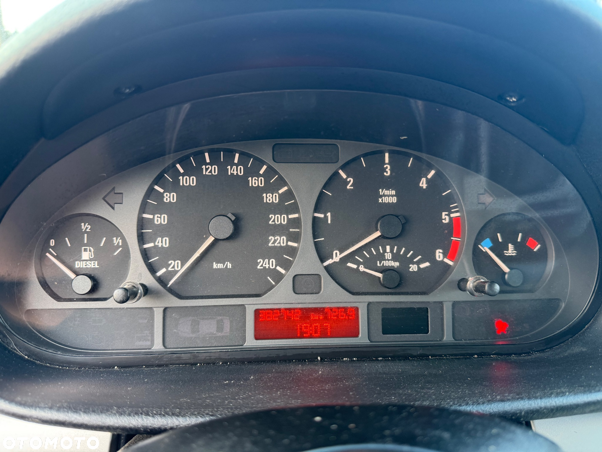 BMW Seria 3 - 16