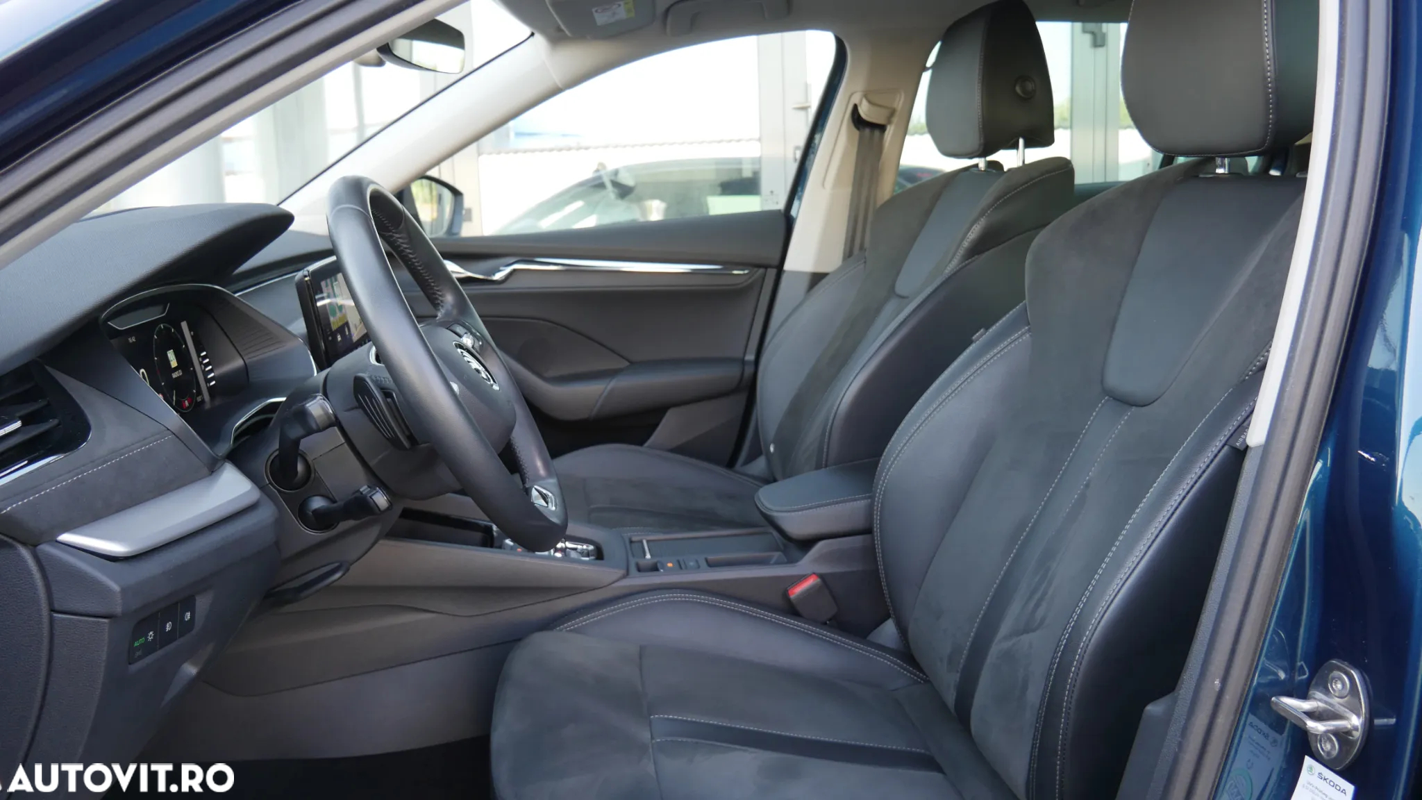 Skoda Octavia Combi 2.0 TDI DSG Style - 3