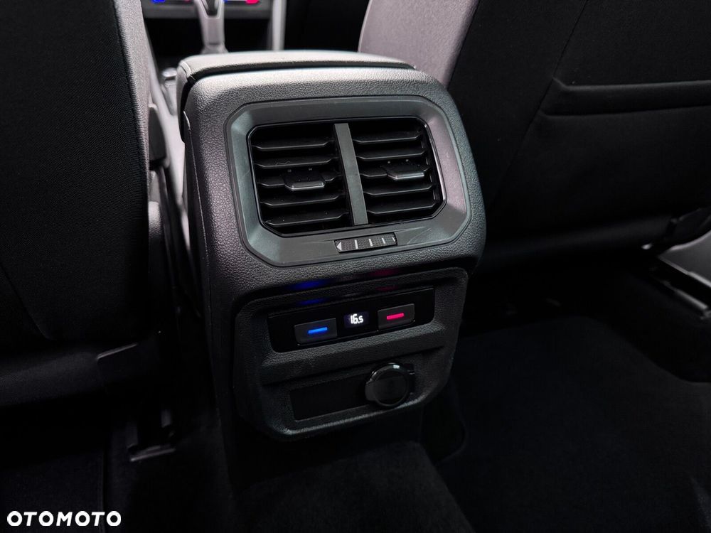 Volkswagen Tiguan - 14