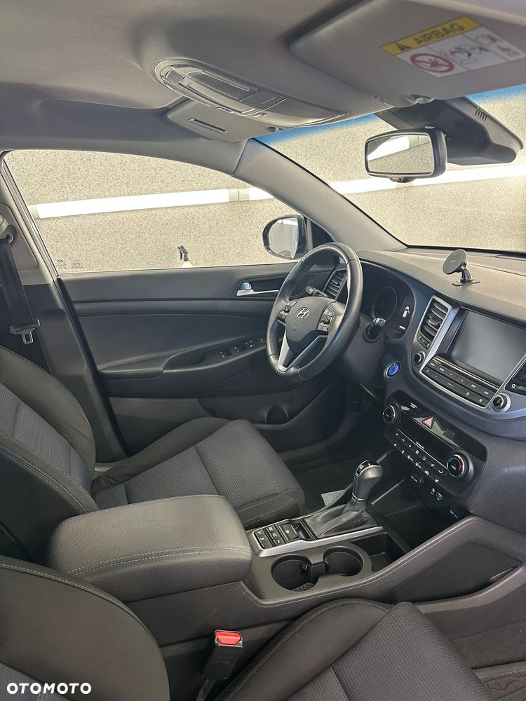 Hyundai Tucson 1.7 CRDI BlueDrive Style 2WD DCT - 10