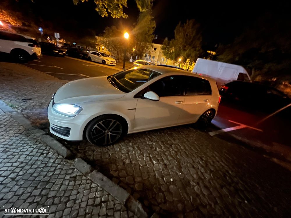 VW Golf 2.0 TDI GTD - 13