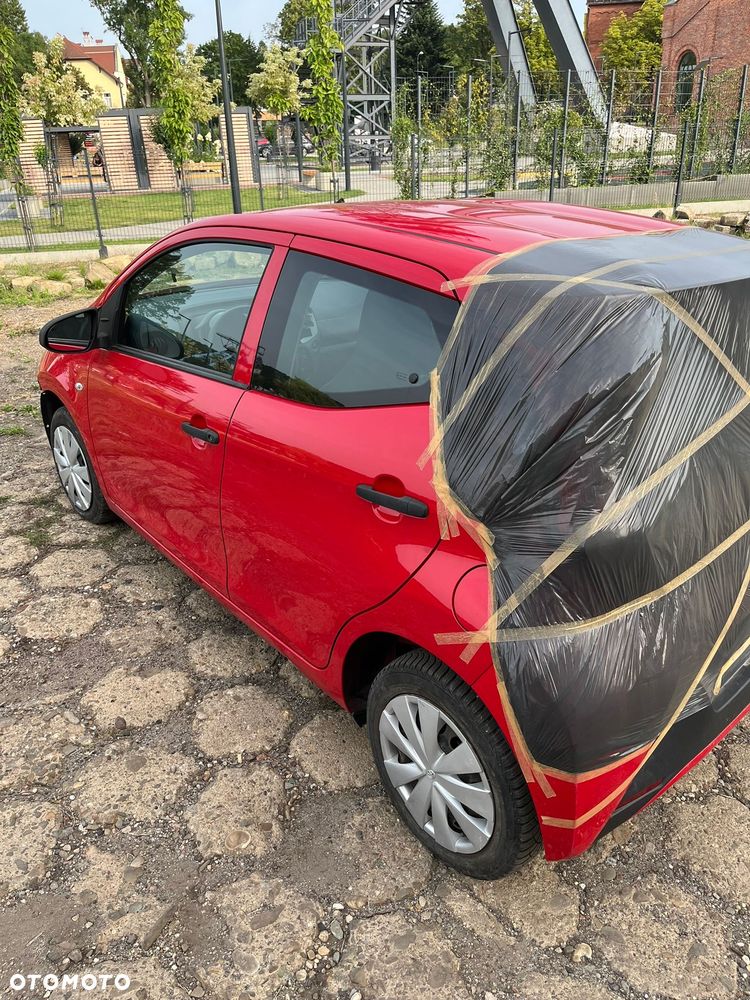 Toyota Aygo x - 24