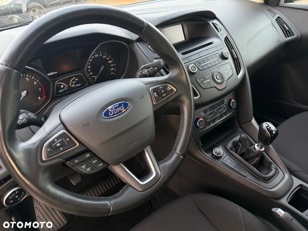 Ford Focus 1.0 EcoBoost Titanium - 22