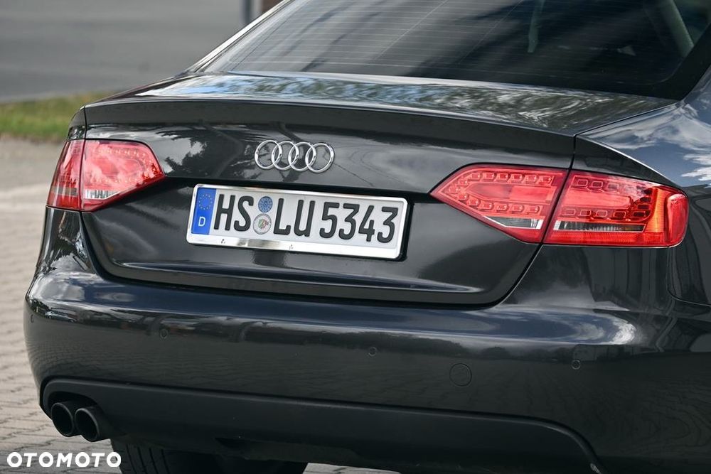 Audi A4 Limousine - 21