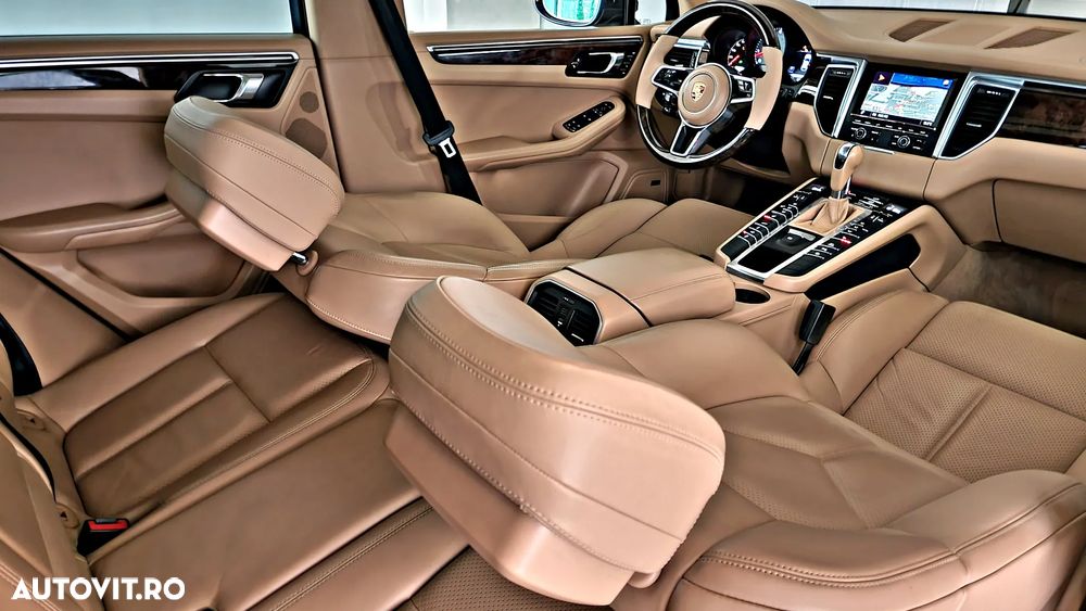 Porsche Macan 3.0 PDK S - 38
