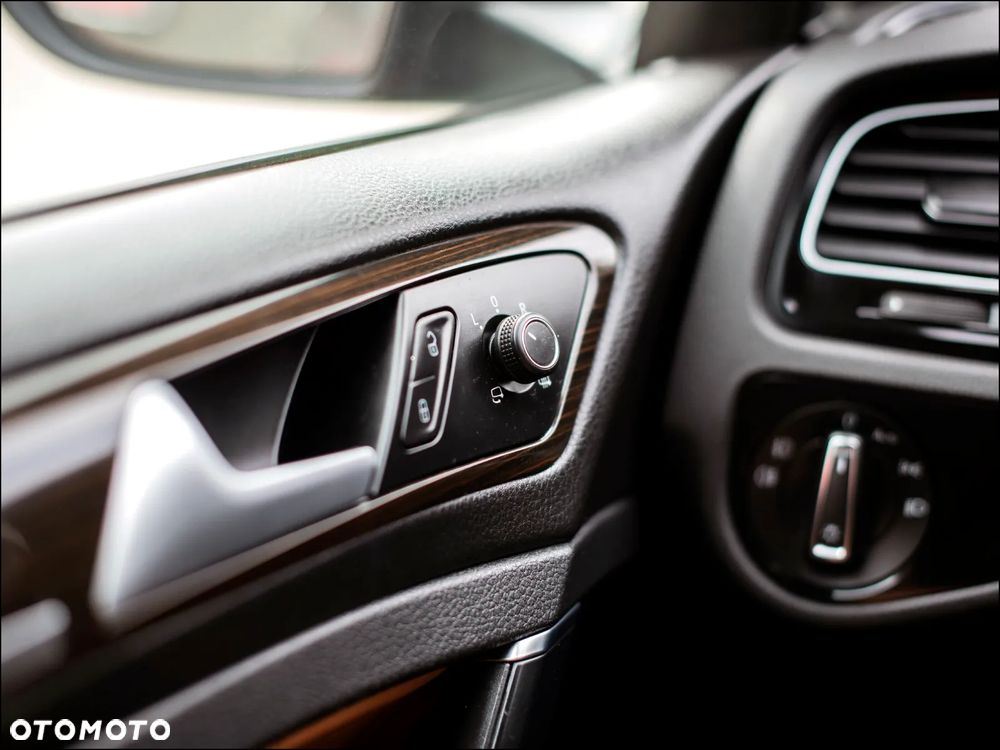 Volkswagen Golf - 29