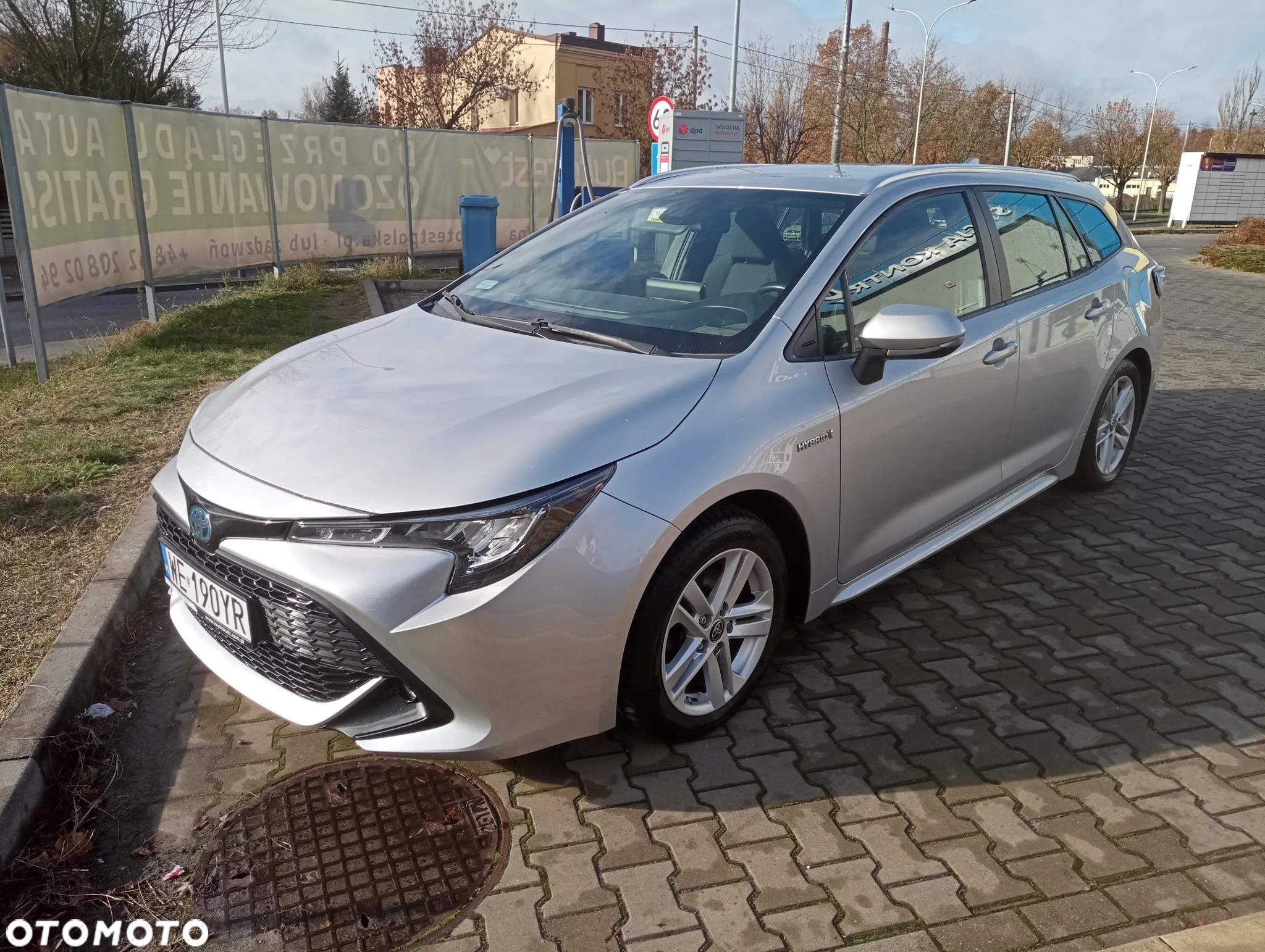 Toyota Corolla 2.0 Hybrid Comfort - 2