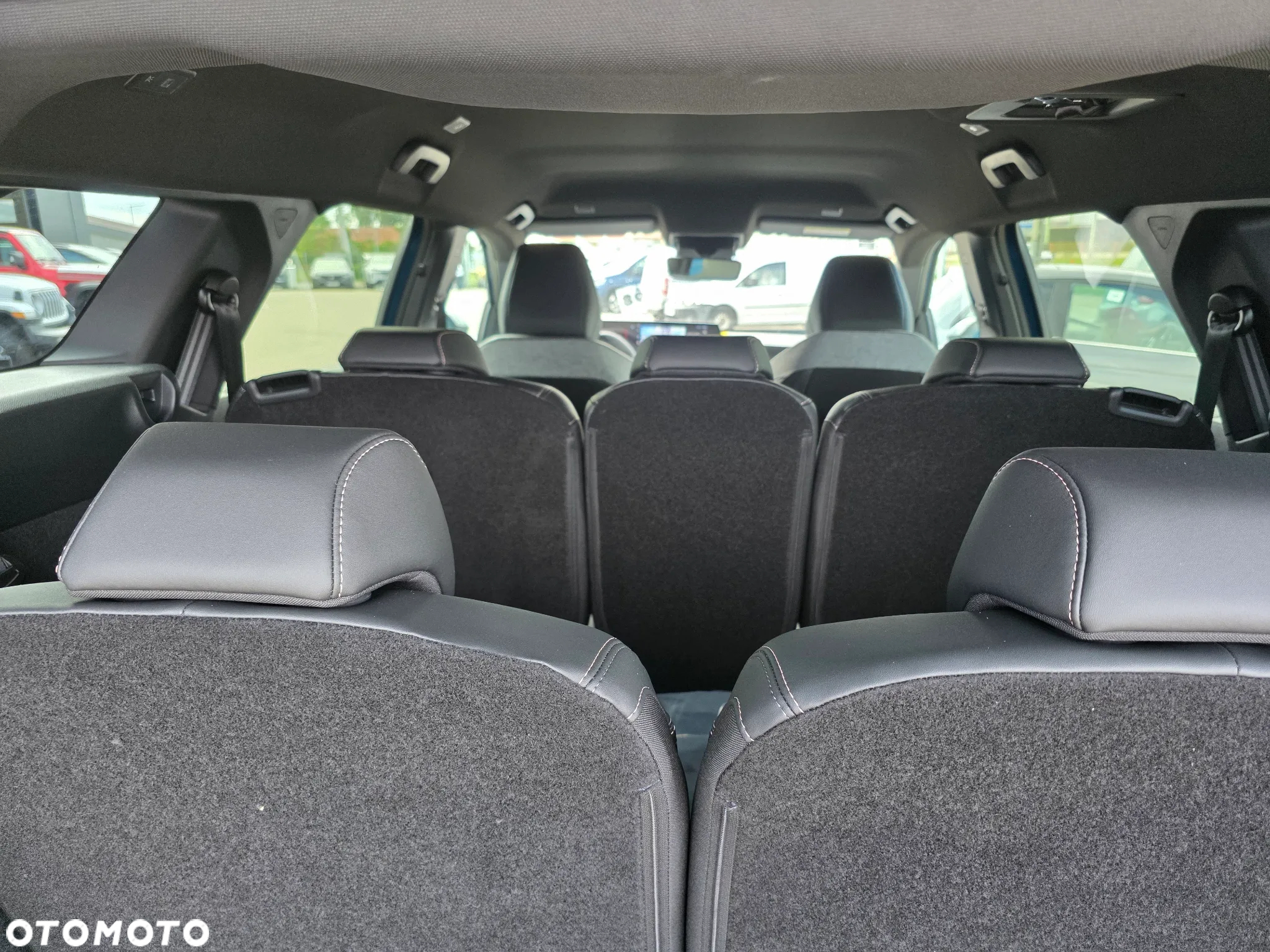 Peugeot 5008 1.2 PureTech mHEV Allure S&S e-DCS6 - 12