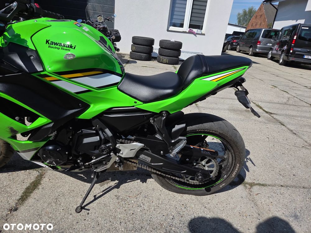 Kawasaki Ninja - 7