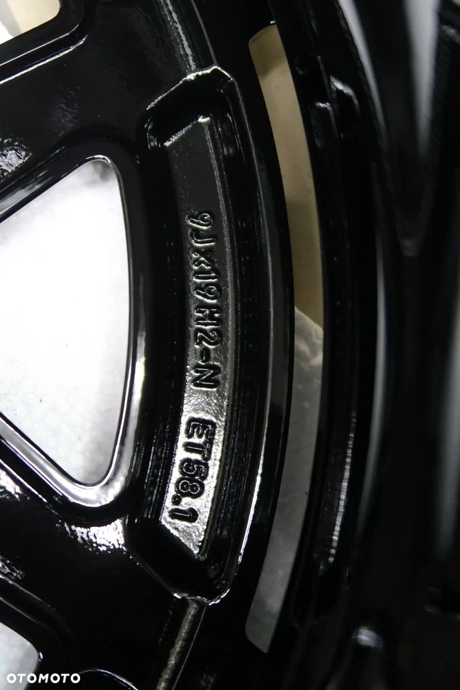 NOWE ORYGINALNE FELGI MERCEDES C KLASA W206 16'' AMG - 13