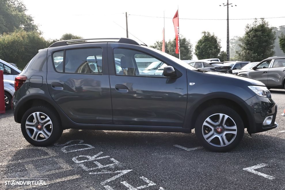 Dacia Sandero 0.9 TCe Stepway - 3