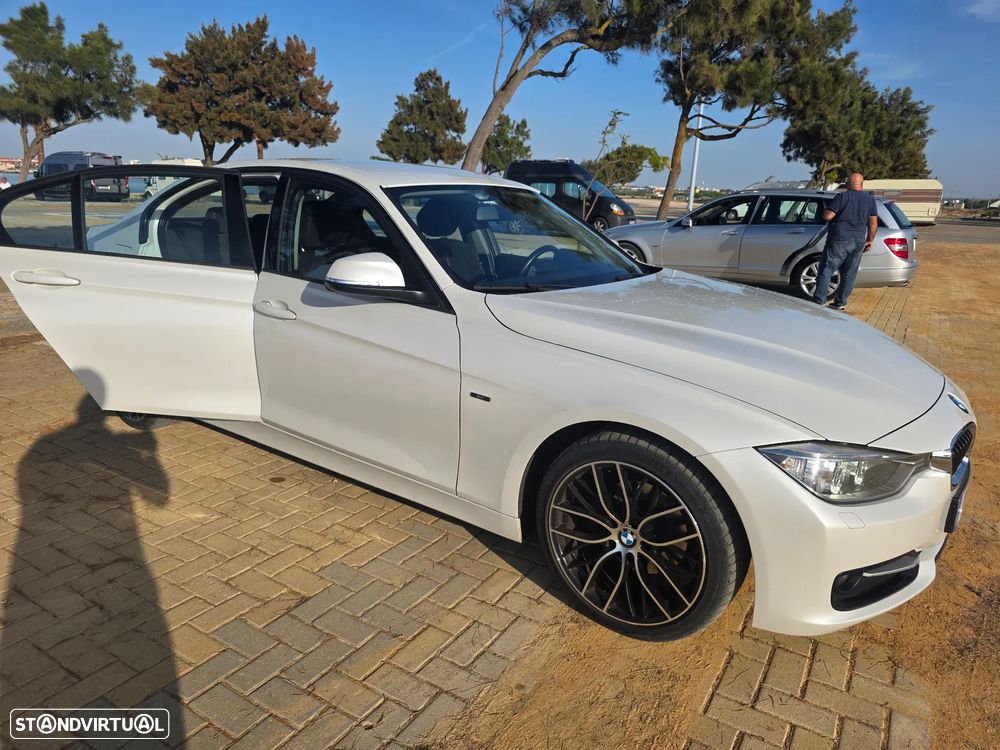 BMW 320 d Efficient Dynamic Edition Sport Line - 2