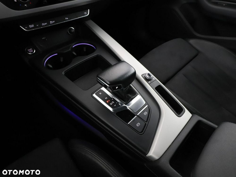 Audi A4 Avant 35 TDI mHEV Advanced S tronic - 32