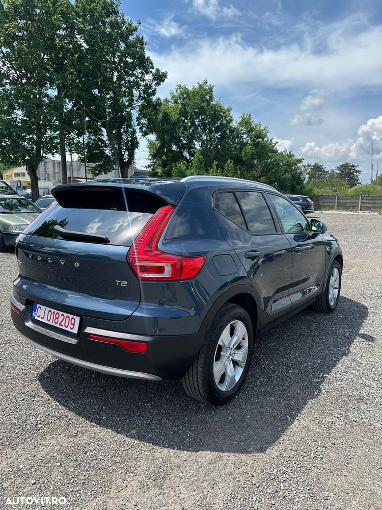 Volvo XC 40 T2 AT8 Momentum - 10