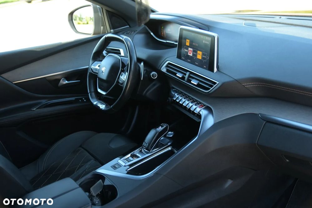 Peugeot 3008 - 18