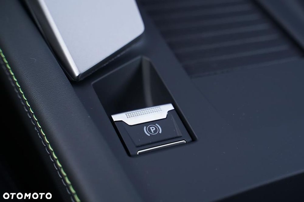 Peugeot 308 1.2 mHEV GT S&S e-DCS6 - 23