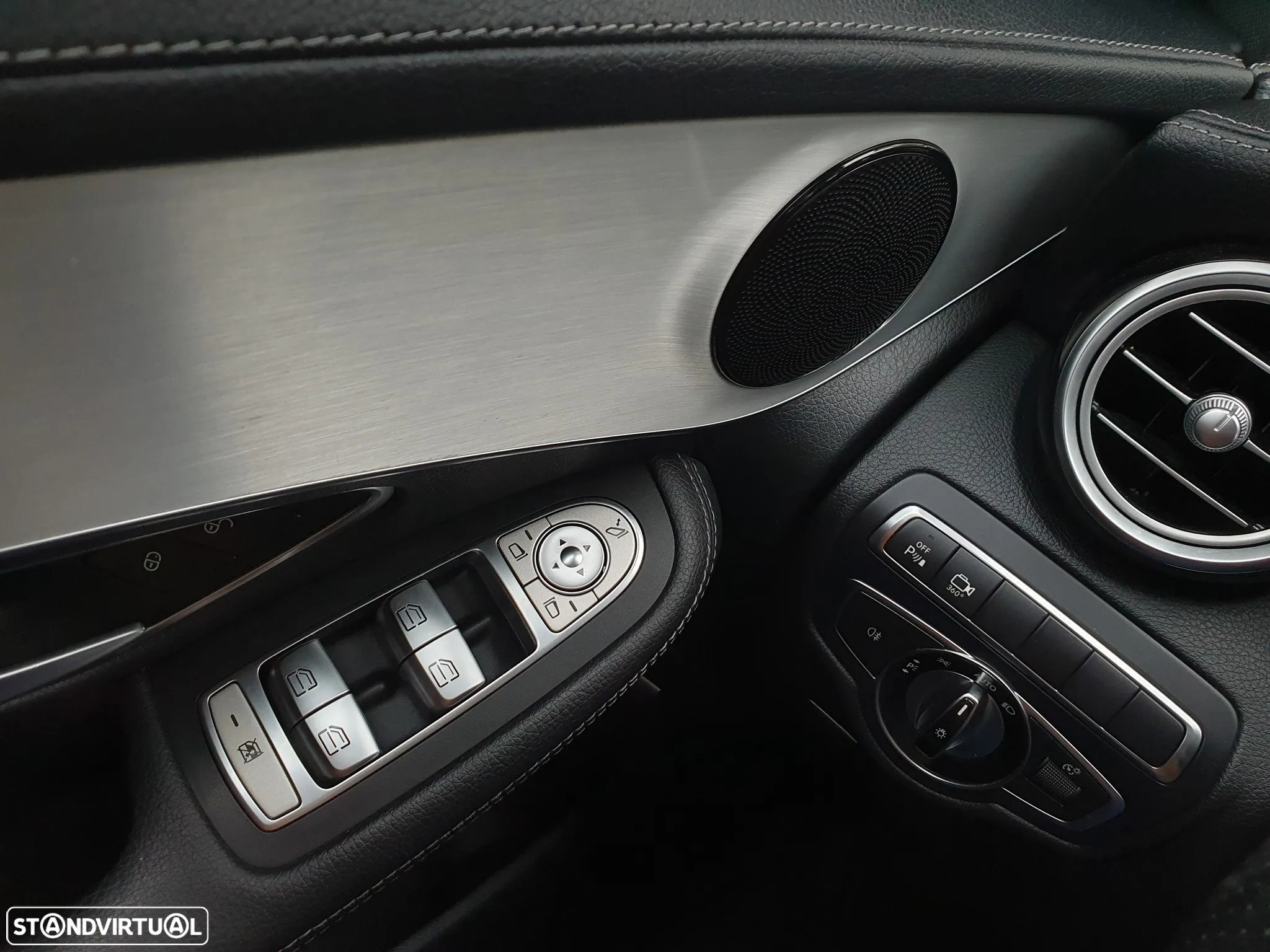 Mercedes-Benz GLC 350 e AMG Line 4-Matic - 26