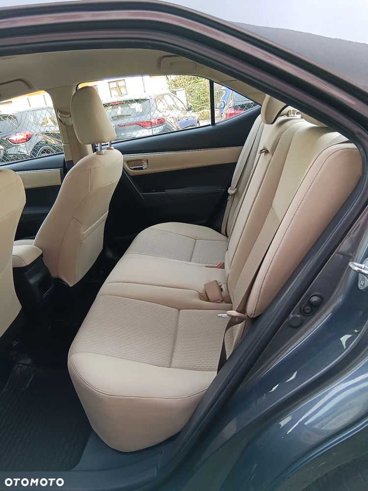 Toyota Corolla 1.6 Prestige EU6 - 8