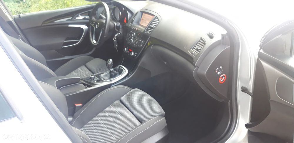 Opel Insignia - 8