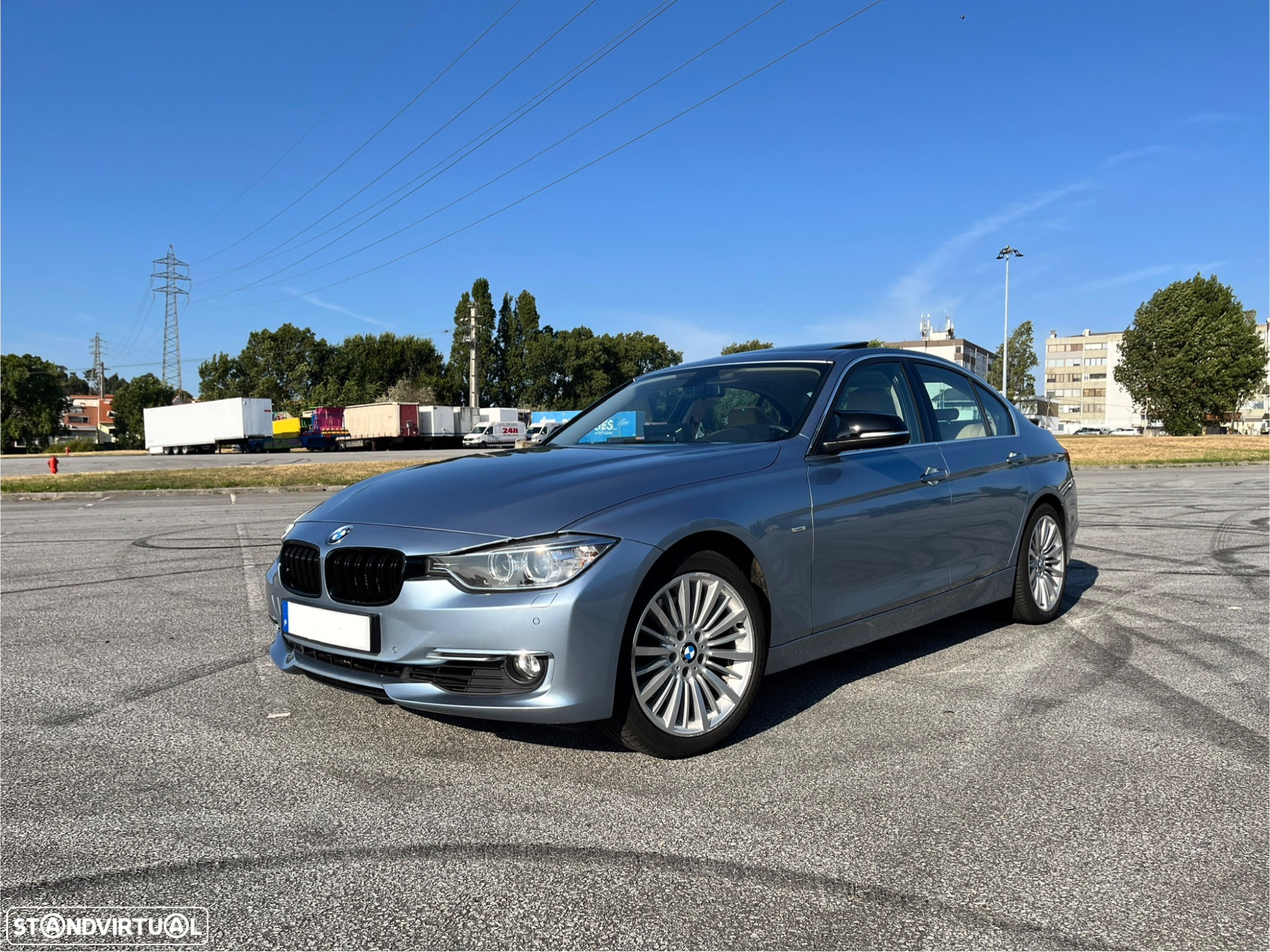 BMW 328 i Aut. Luxury Line - 2