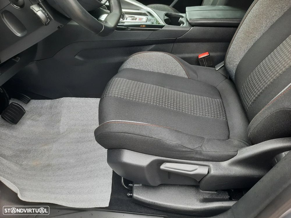 Peugeot 3008 1.6 BlueHDi Style EAT6 - 20