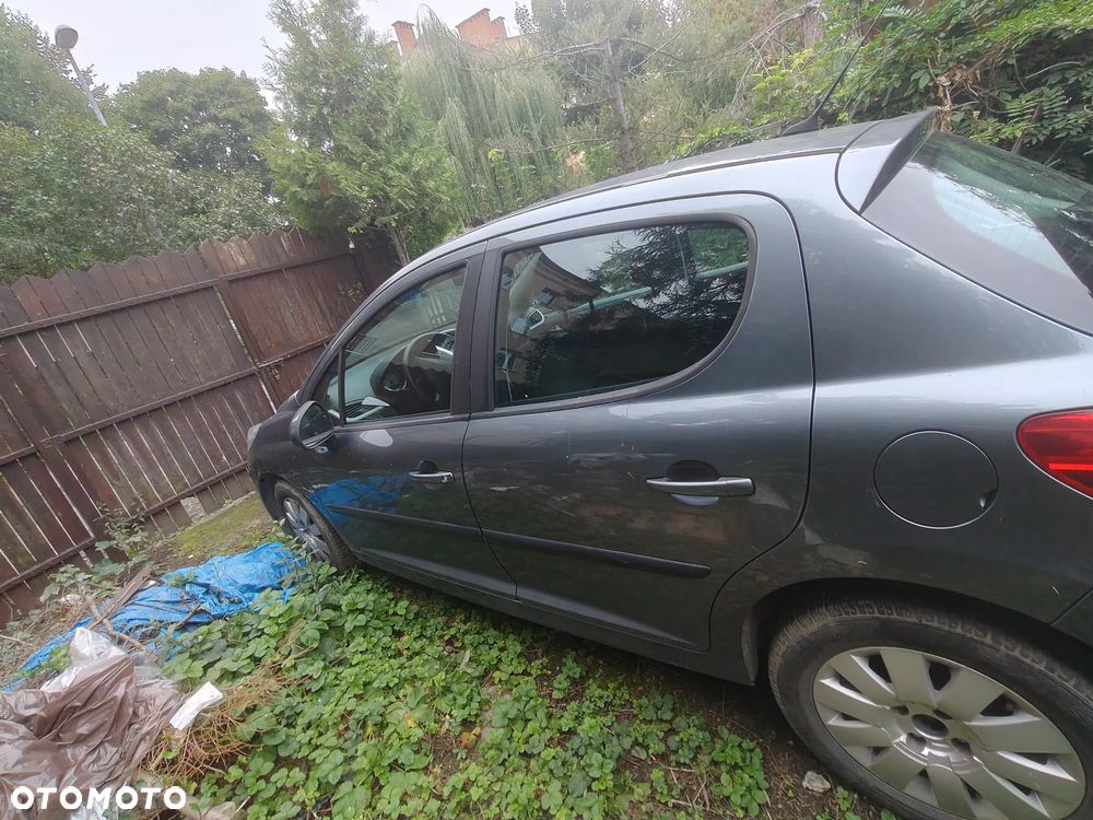 Peugeot 207 1.4 Presence - 2