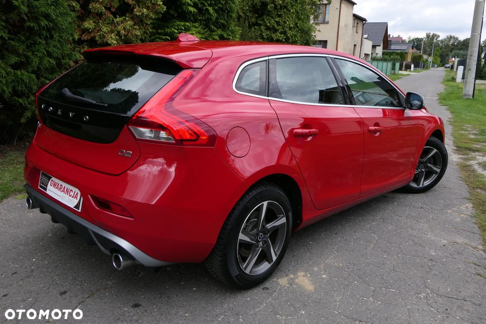 Volvo V40 D2 Drive-E R-Design Momentum - 5
