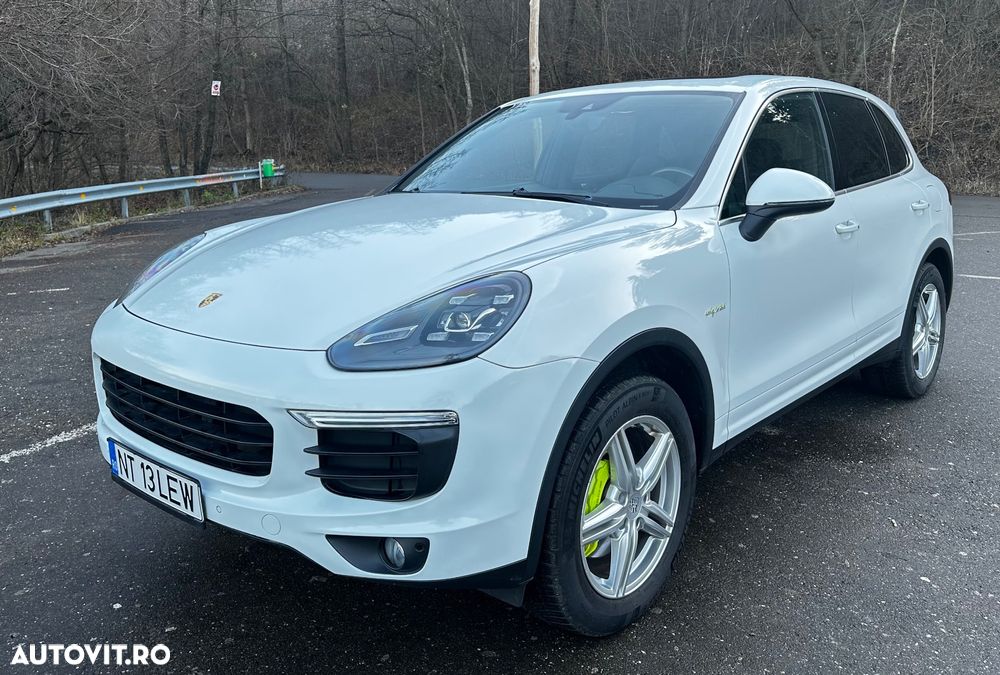 Porsche Cayenne S E-Hybrid Platinum Edition - 11